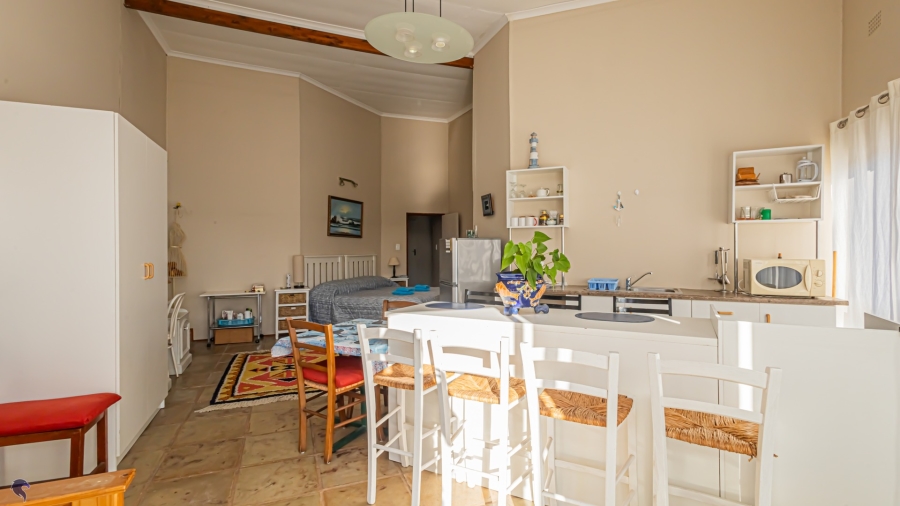 7 Bedroom Property for Sale in Middedorp Western Cape